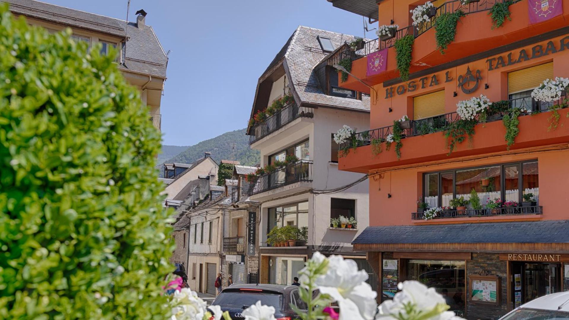 Casa Tino Apartment Les Bagian luar foto